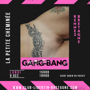 Sandy de retour au club libertin la petite cheminée pour passer à la vitesse supérieure dans un esprit gang bang